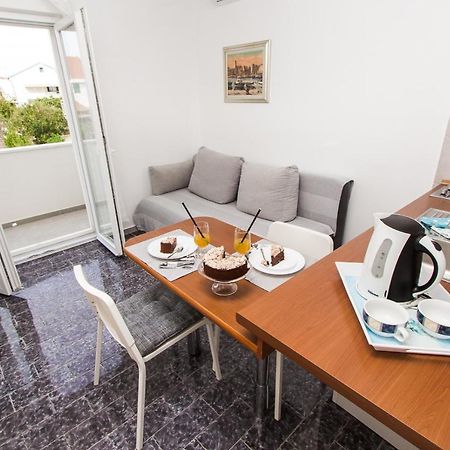 Apartmani Sanja Vodice Exterior foto