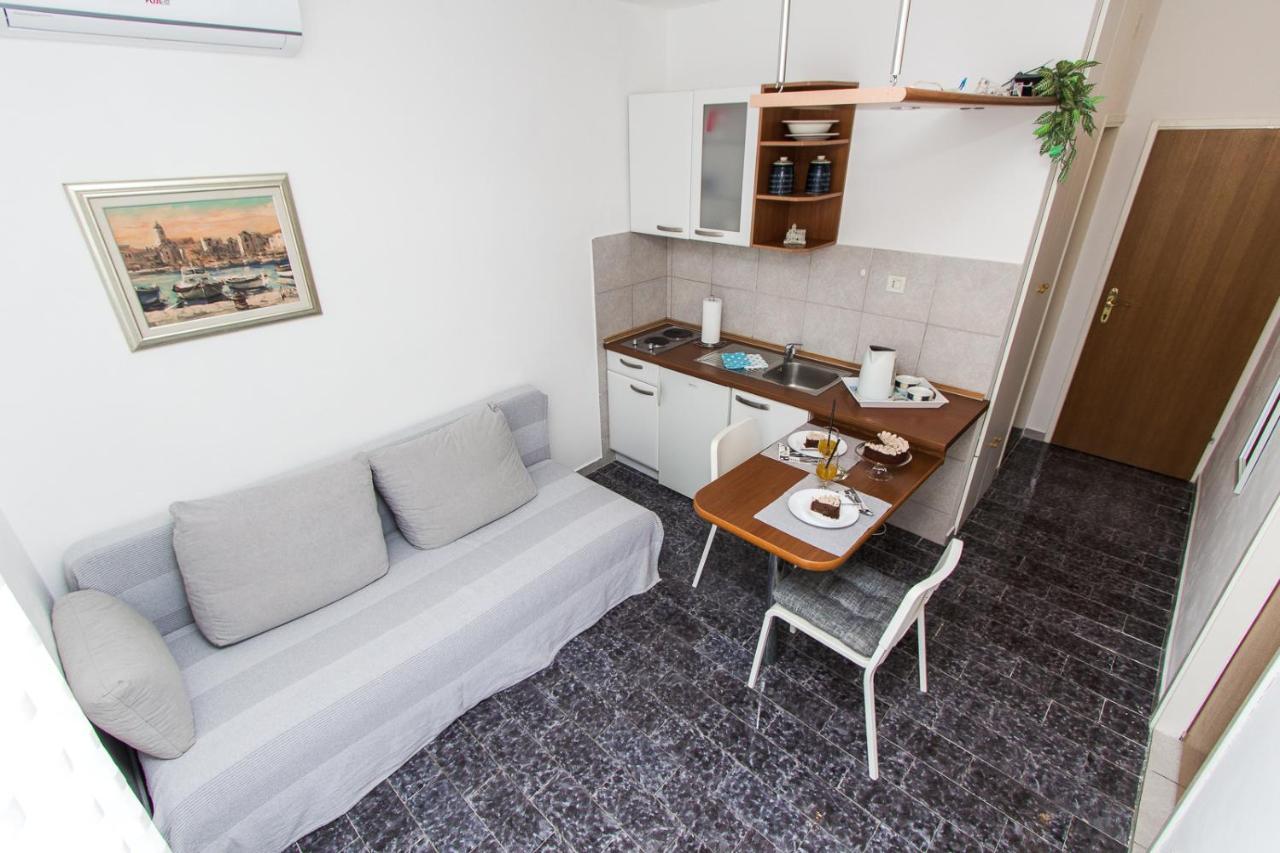 Apartmani Sanja Vodice Exterior foto